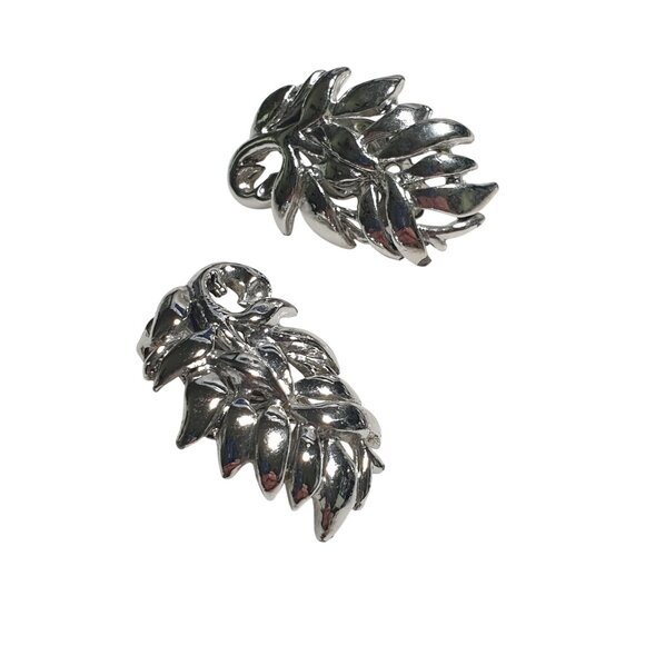 Silver-Tone Leaf Clip-On Earrings Vintage Retro Costume Jewelry - Picture 1 of 5